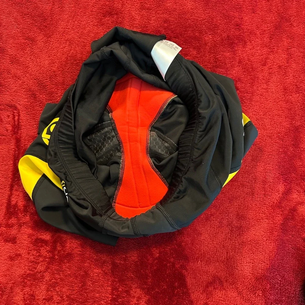 Skins TRI400 Compression Triathlon Shorts Mens Black Yellow Cycling T60062001 - Picture 9 of 10